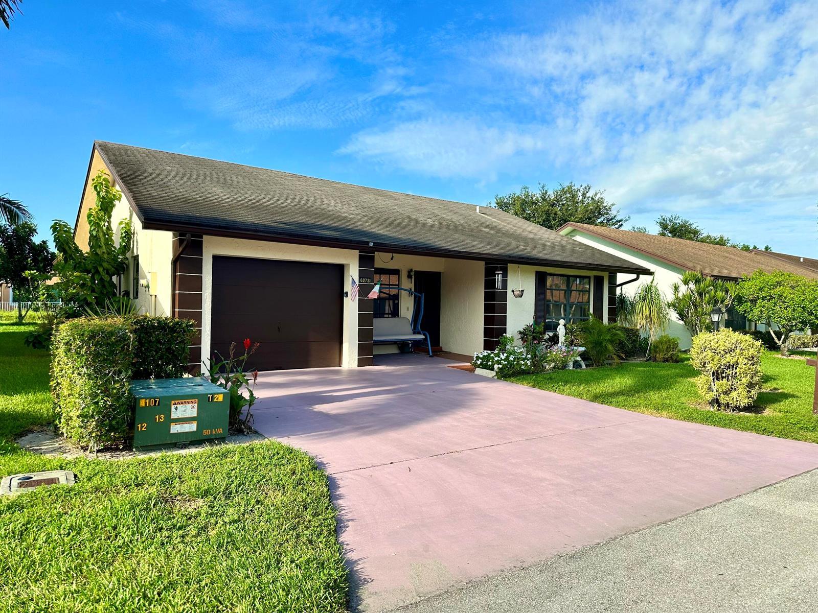6273 Tall Cypress Circle, FL 33463 photo 2