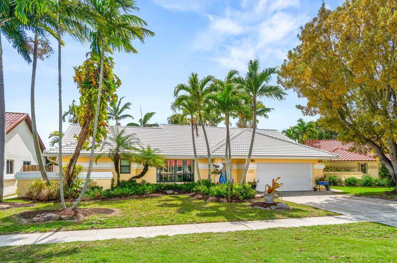 6016 Sunberry Circle, Boynton Beach FL 33437 photo 2