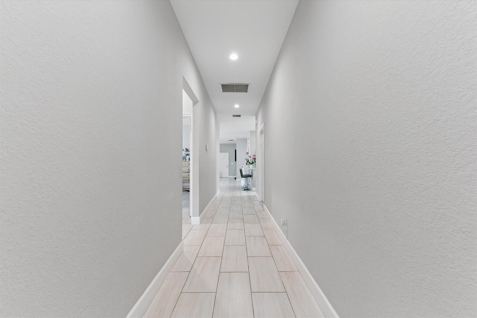525 NW 12th Avenue, Boynton Beach FL 33435 photo 4