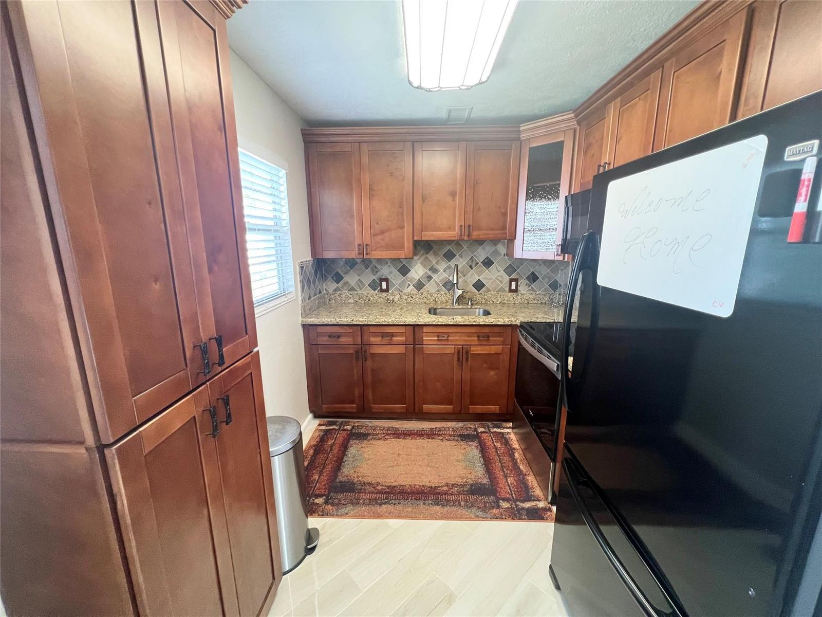 304 Oakridge Q # 304, Deerfield Beach FL 33442 photo 2