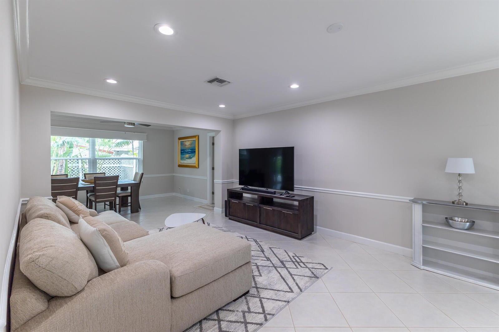 498 NE 47th Street, Boca Raton FL 33431 photo 4