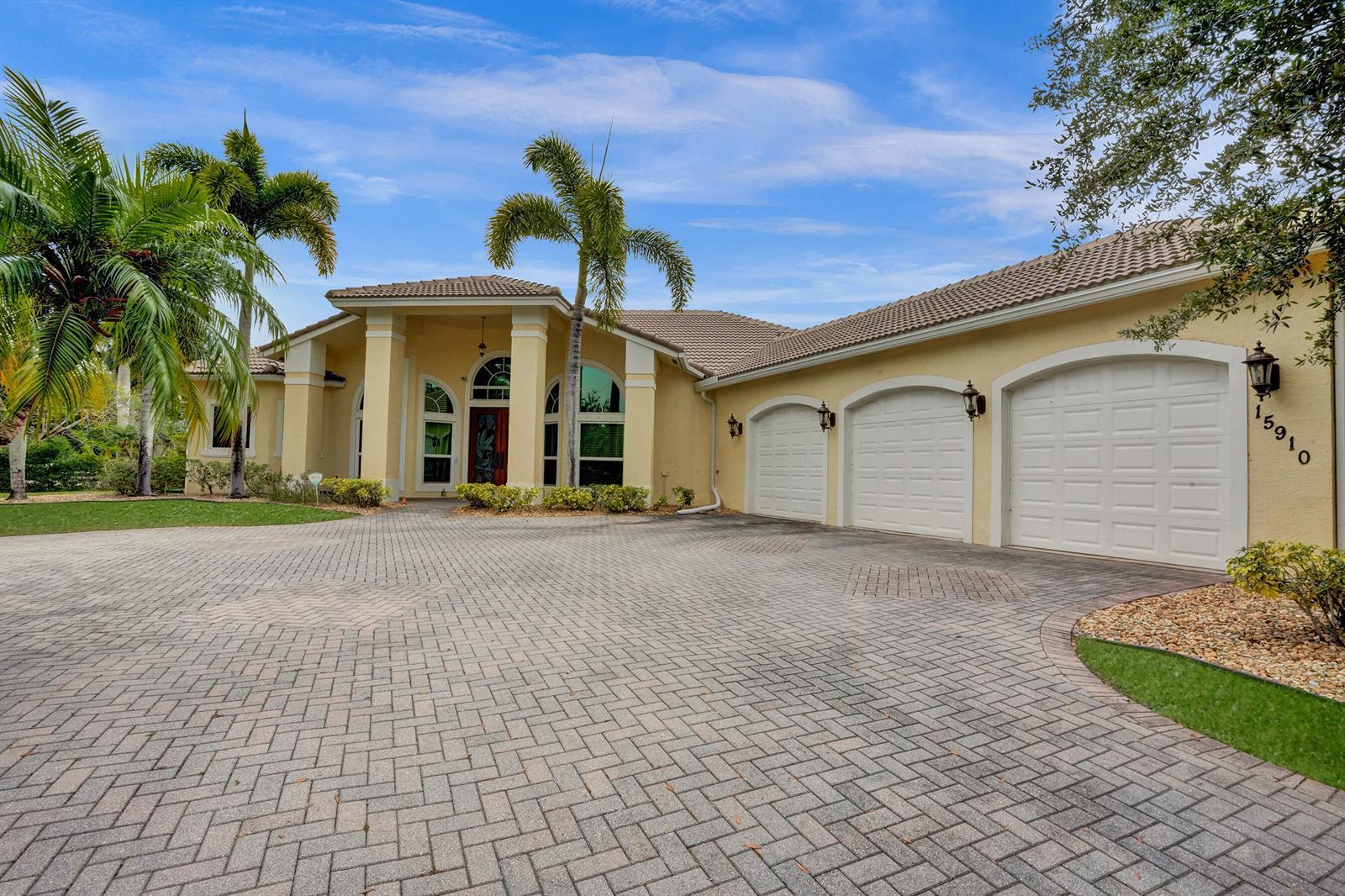 15910 Lindbergh Lane, Wellington FL 33414 photo 2