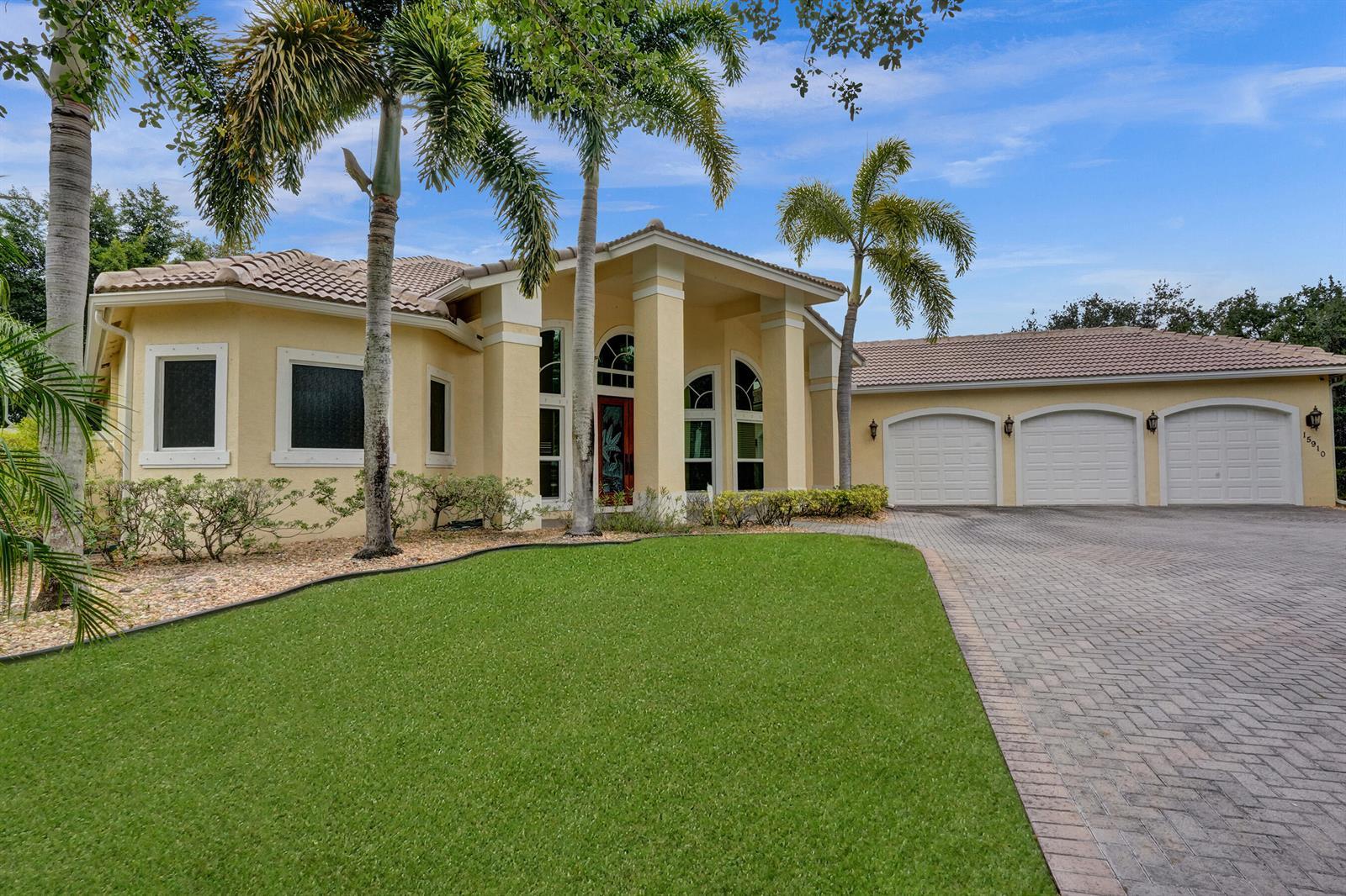 15910 Lindbergh Lane, Wellington FL 33414 photo 3