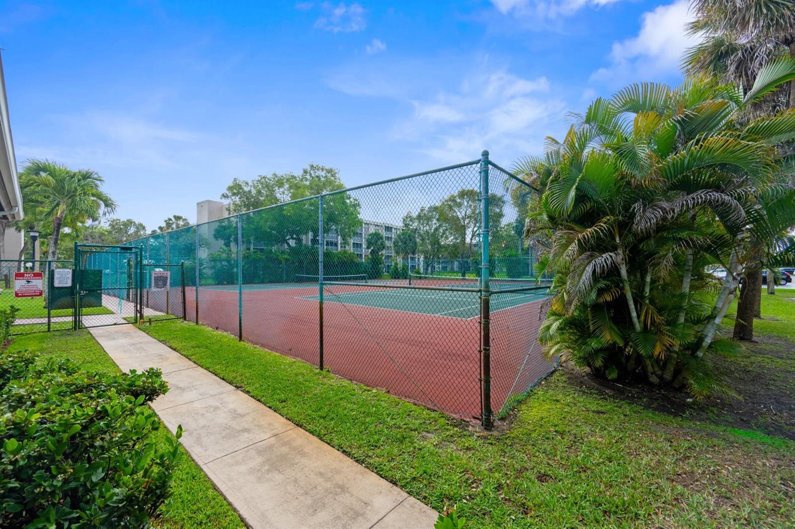 8735 Ramblewood Drive # 409, Coral Springs FL 33071 photo 4
