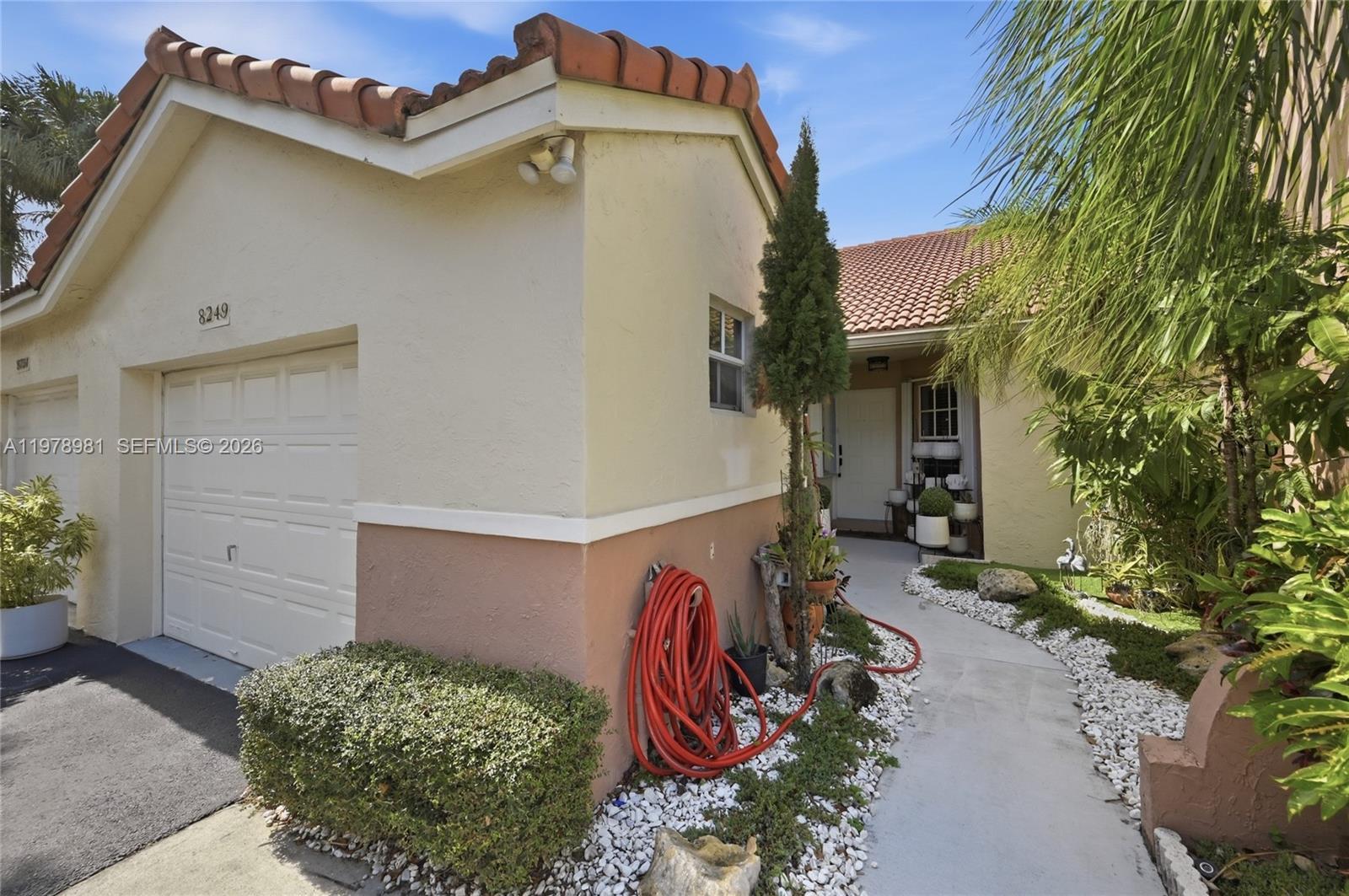 8249 NW 70th St, Tamarac FL 33321 photo 4