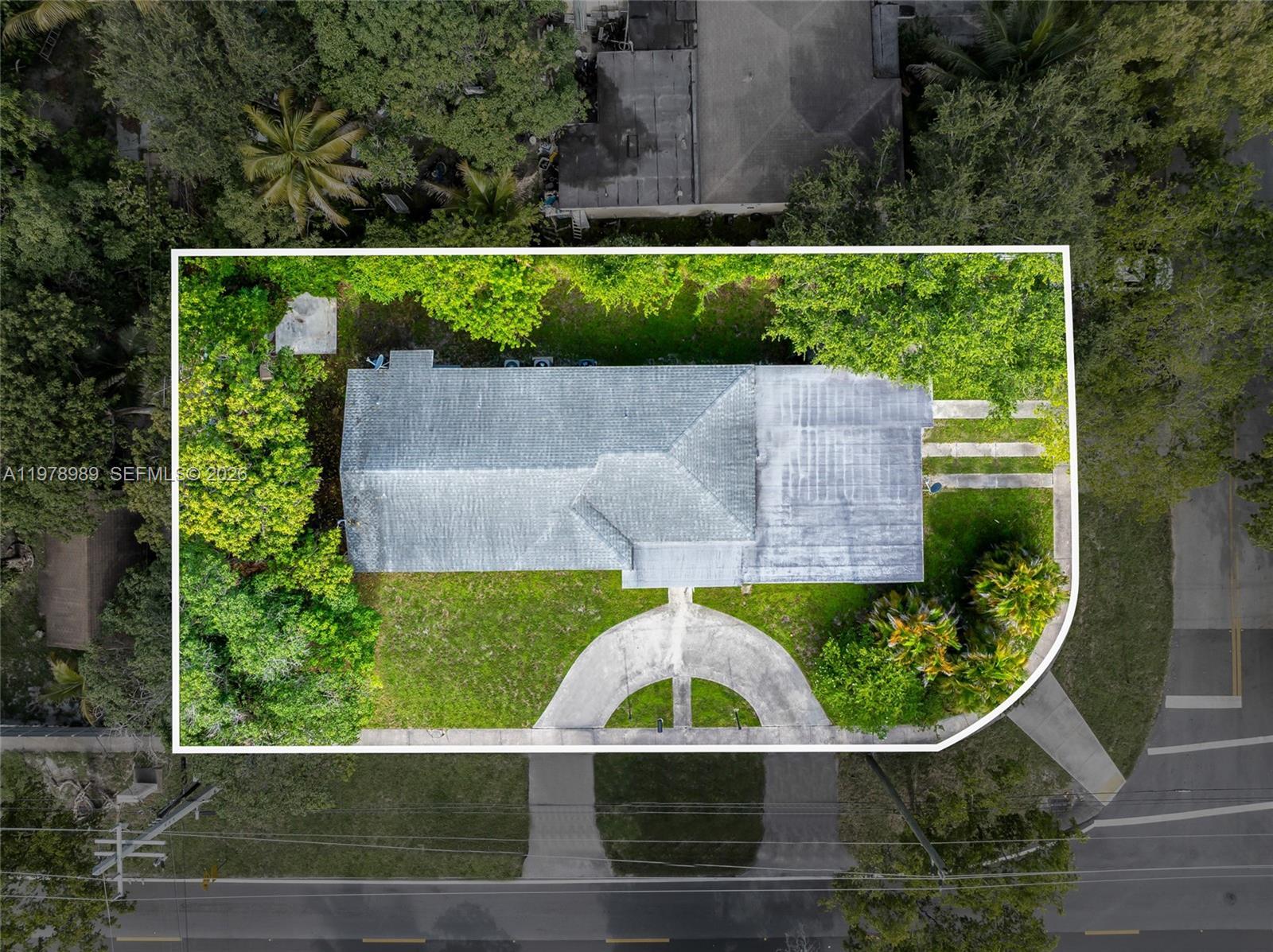 12090 NW 12th Ave, North Miami FL 33168 photo 2