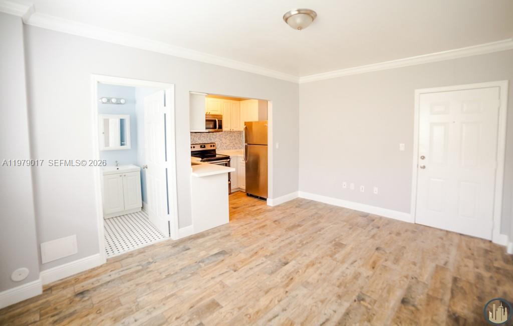 53 NE 49th St # 7, Miami FL 33137 photo 2