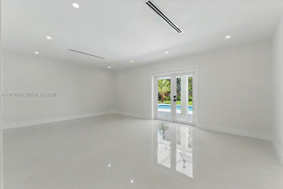 7860 SW 158th Ter, Palmetto Bay FL 33157 photo 3