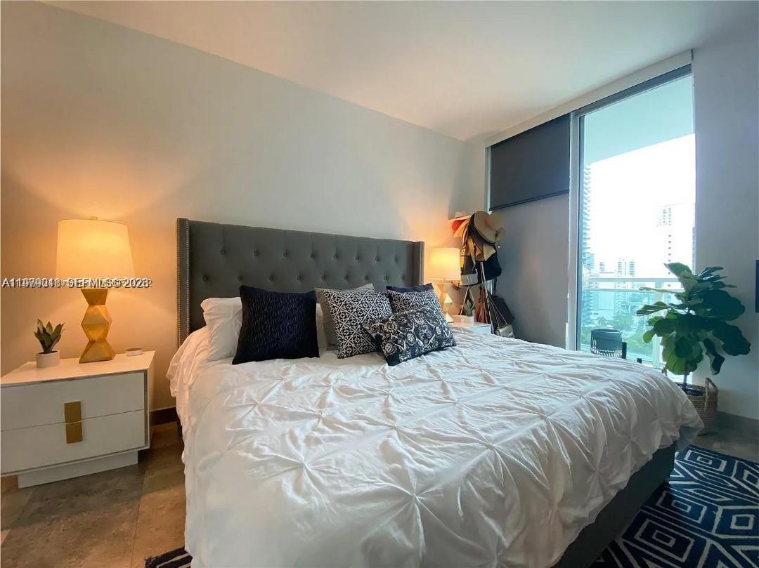 951 Brickell Ave # 1205, Miami FL 33131 photo 4