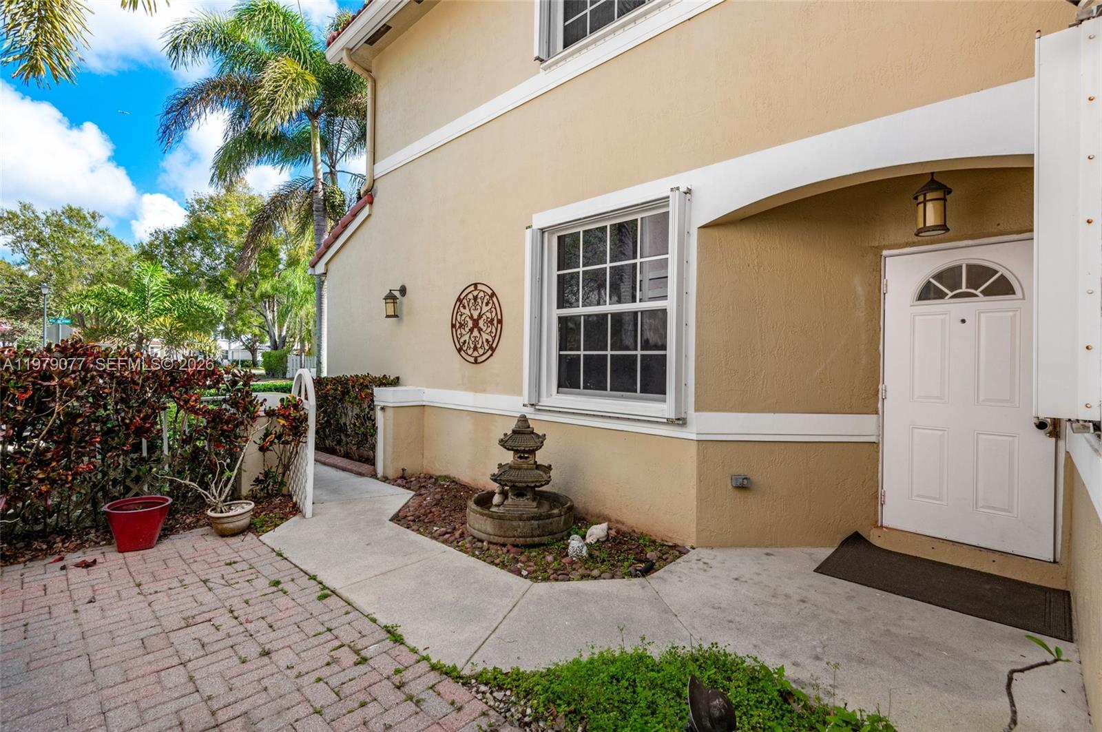 15048 SW 51st St, Davie FL 33331 photo 3