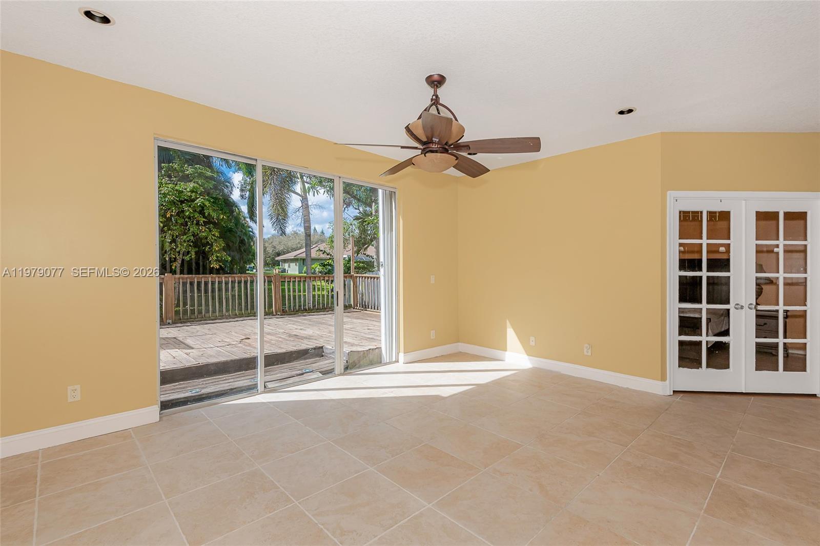 15048 SW 51st St, Davie FL 33331 photo 5