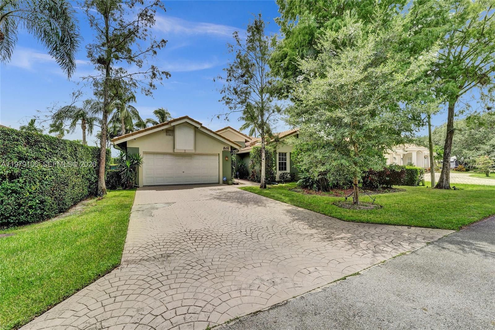 4242 NW 66th St, Coconut Creek FL 33073 photo 2