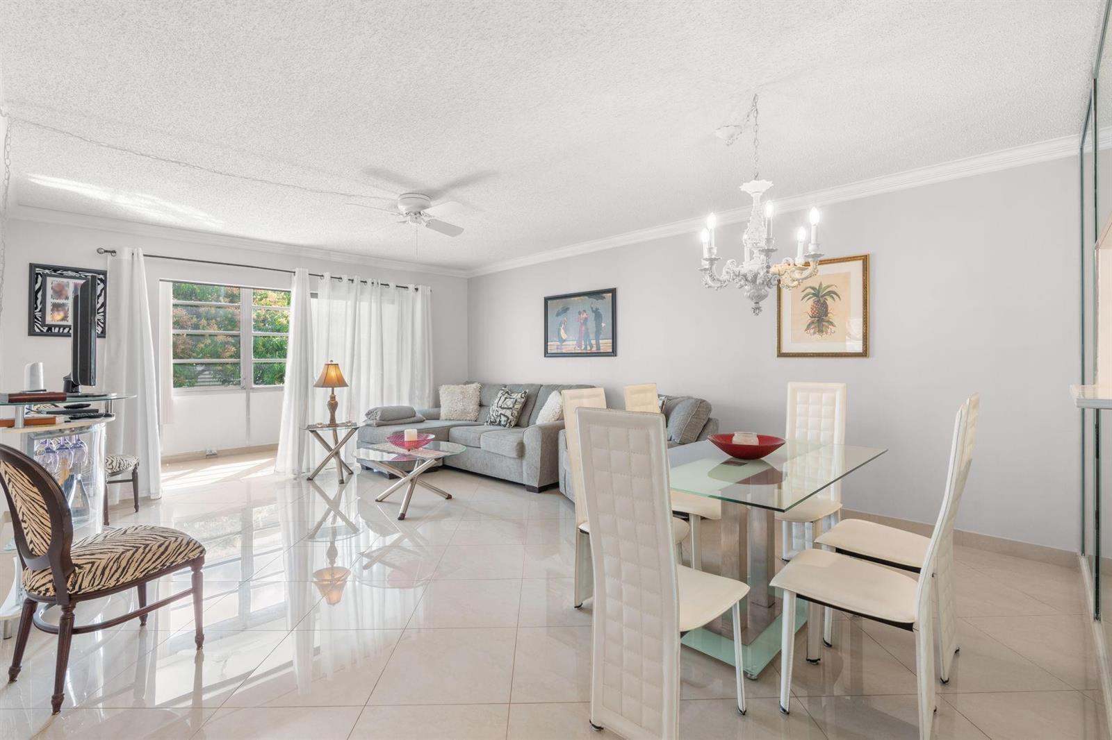 4191 NW 41st Street # 214, Lauderdale Lakes FL 33319