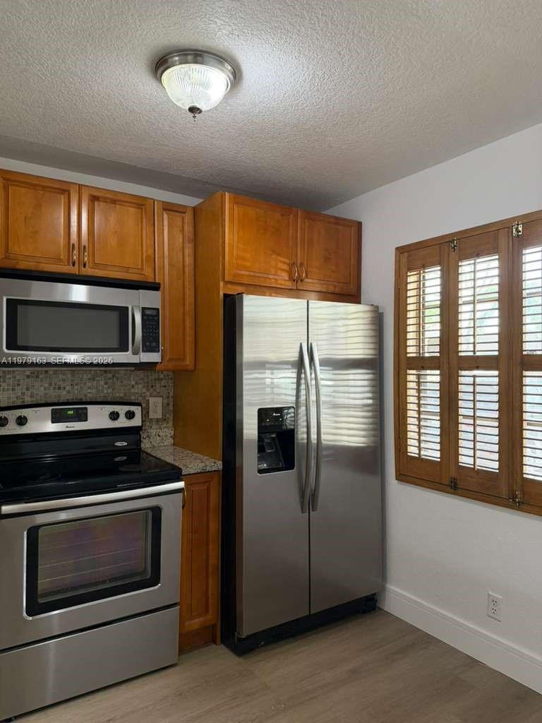 17298 NW 60th Ct, Hialeah FL 33015 photo 5