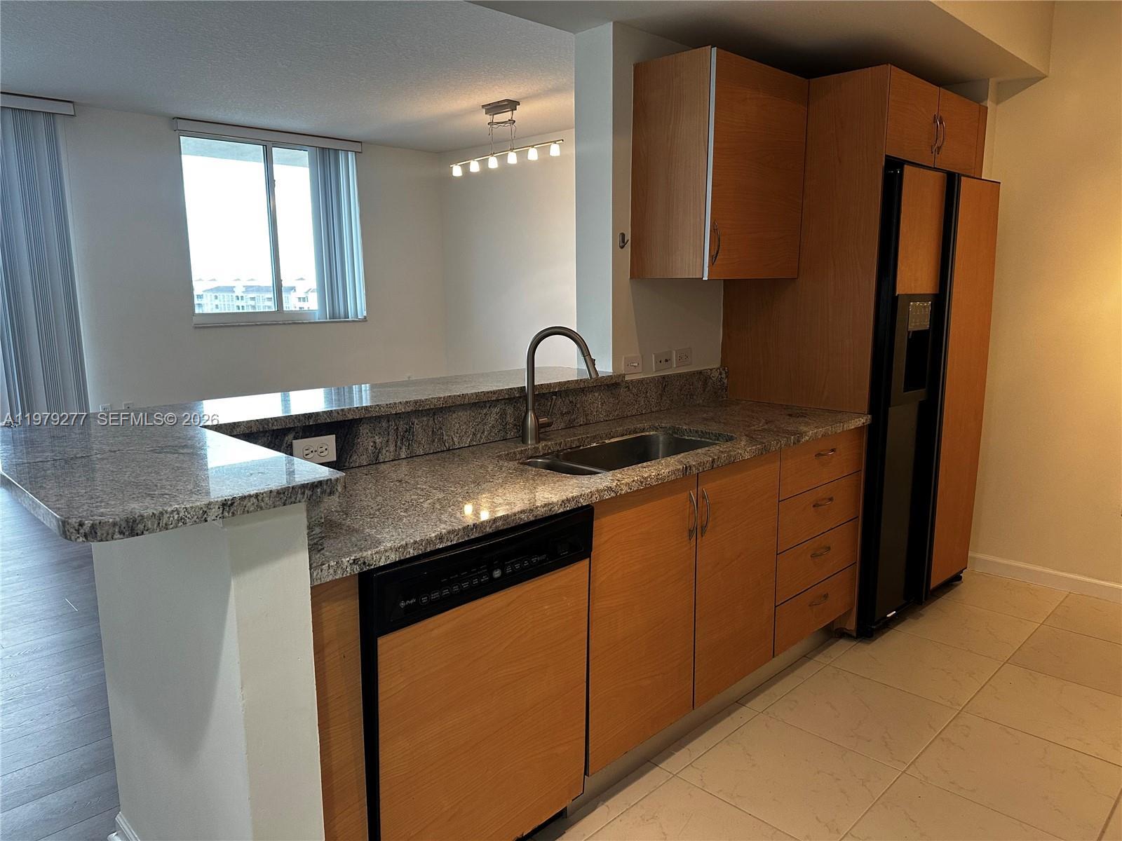18800 NE 29th Ave # 914, Aventura FL 33180