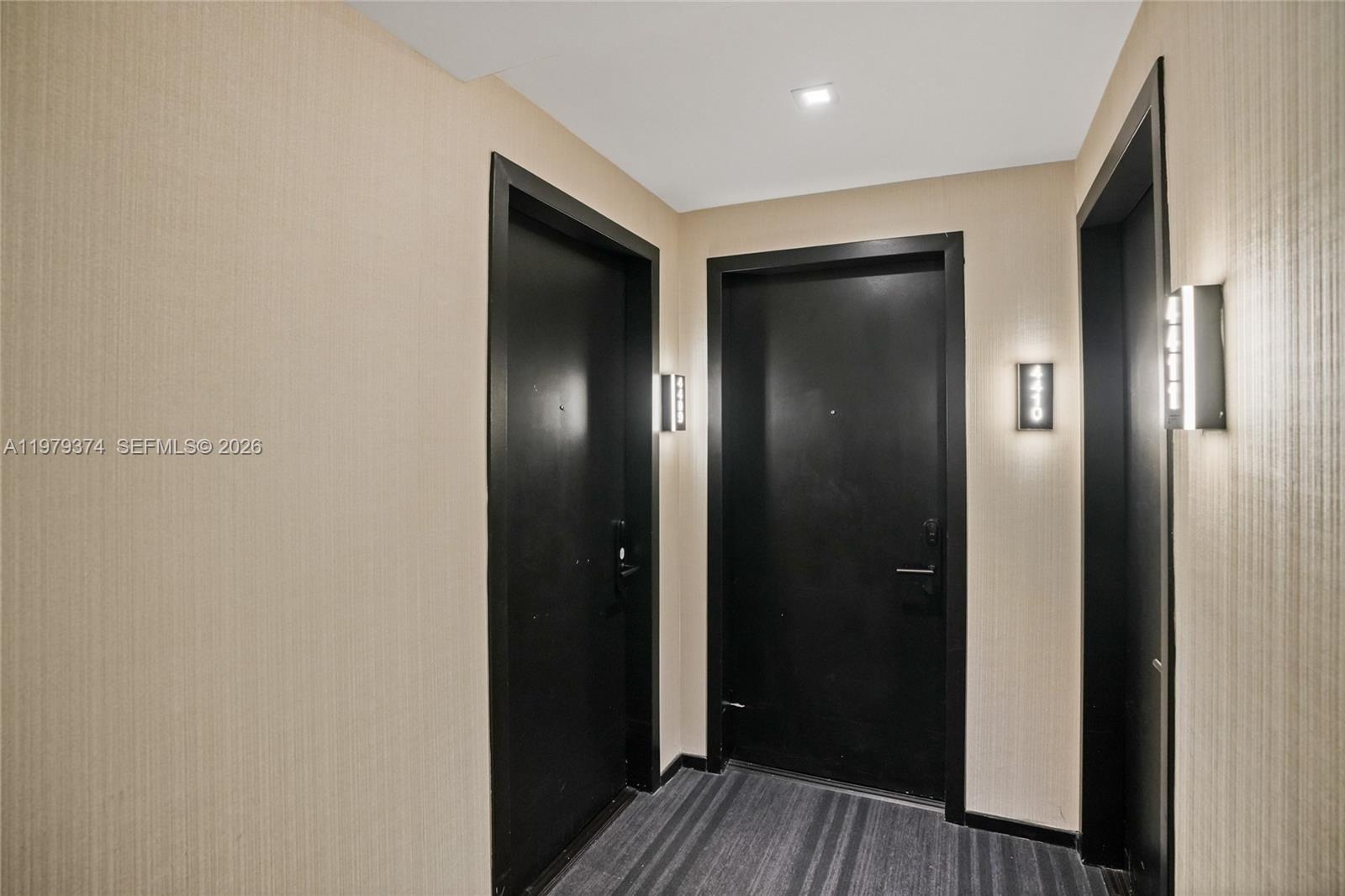 398 NE 5th St # 4410, Miami FL 33132 photo 2
