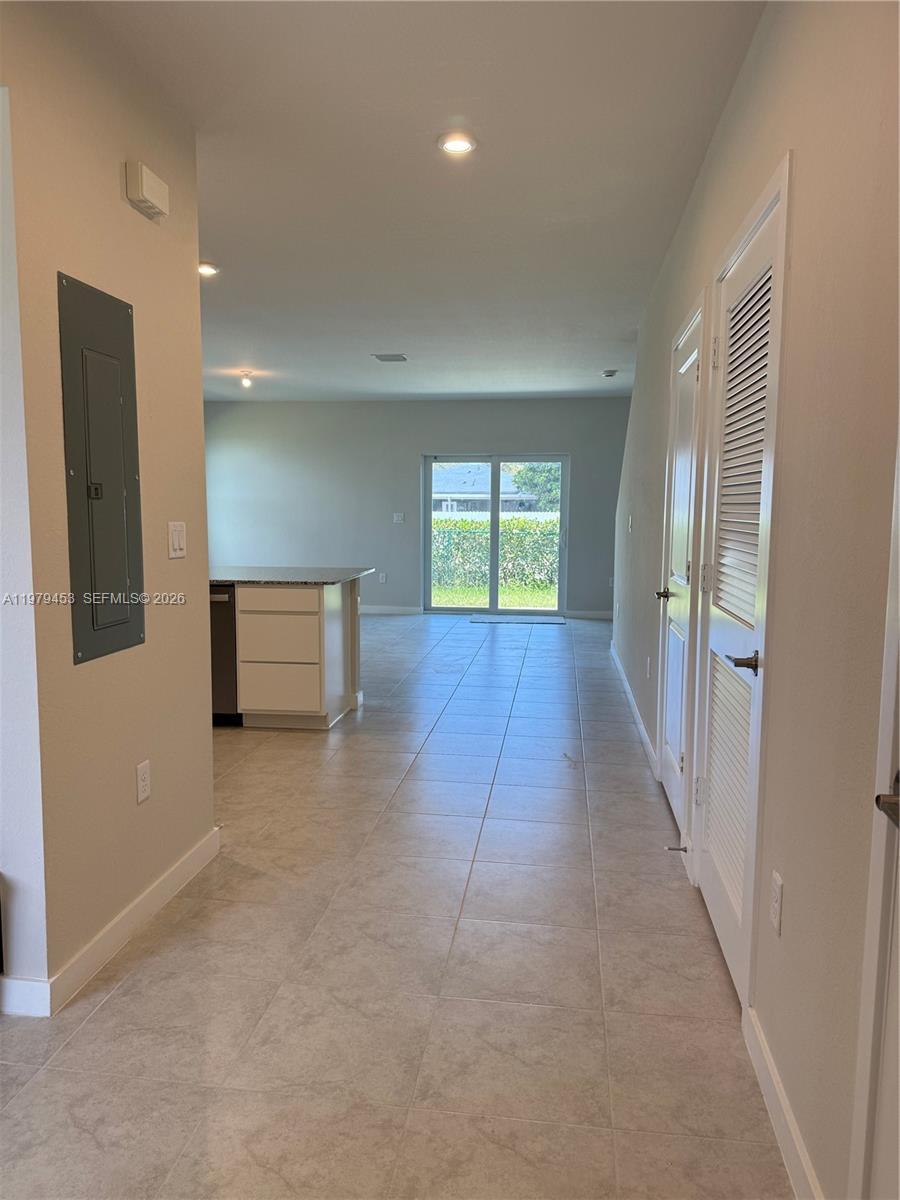 671 NW 10th Ct, Florida City FL 33034 photo 3