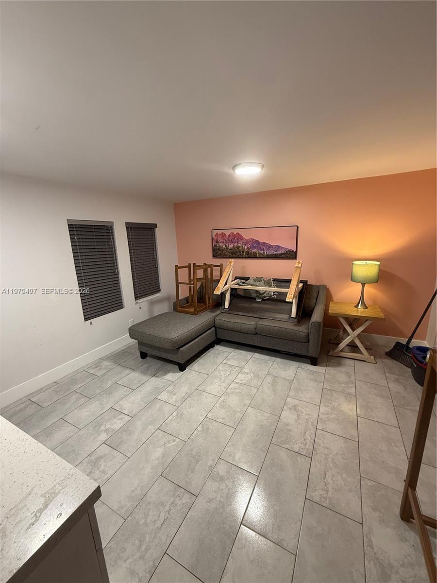 2020 Washington St # 4, Hollywood FL 33020