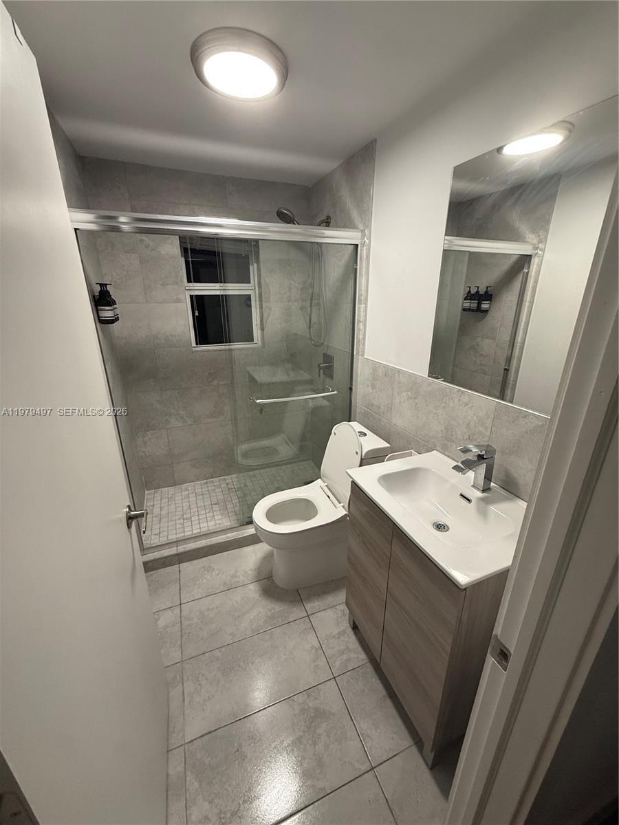 2020 Washington St # 4, Hollywood FL 33020 photo 5