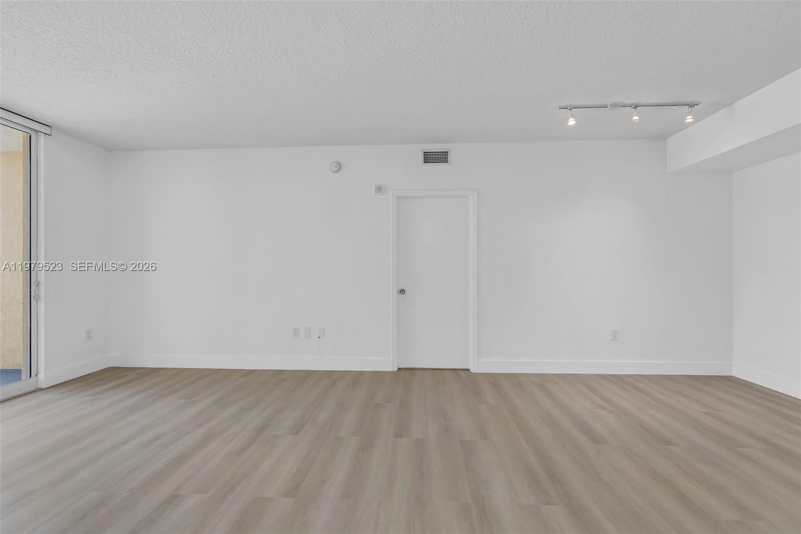 18800 NE 29th Ave, Aventura FL 33180 photo 5