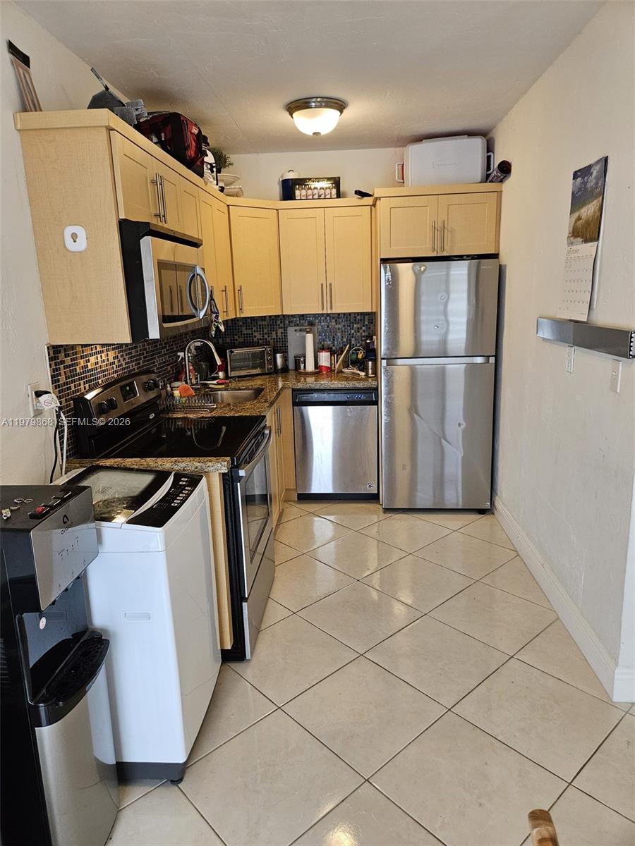 7400 Harding Ave # 22, Miami Beach FL 33141 photo 5