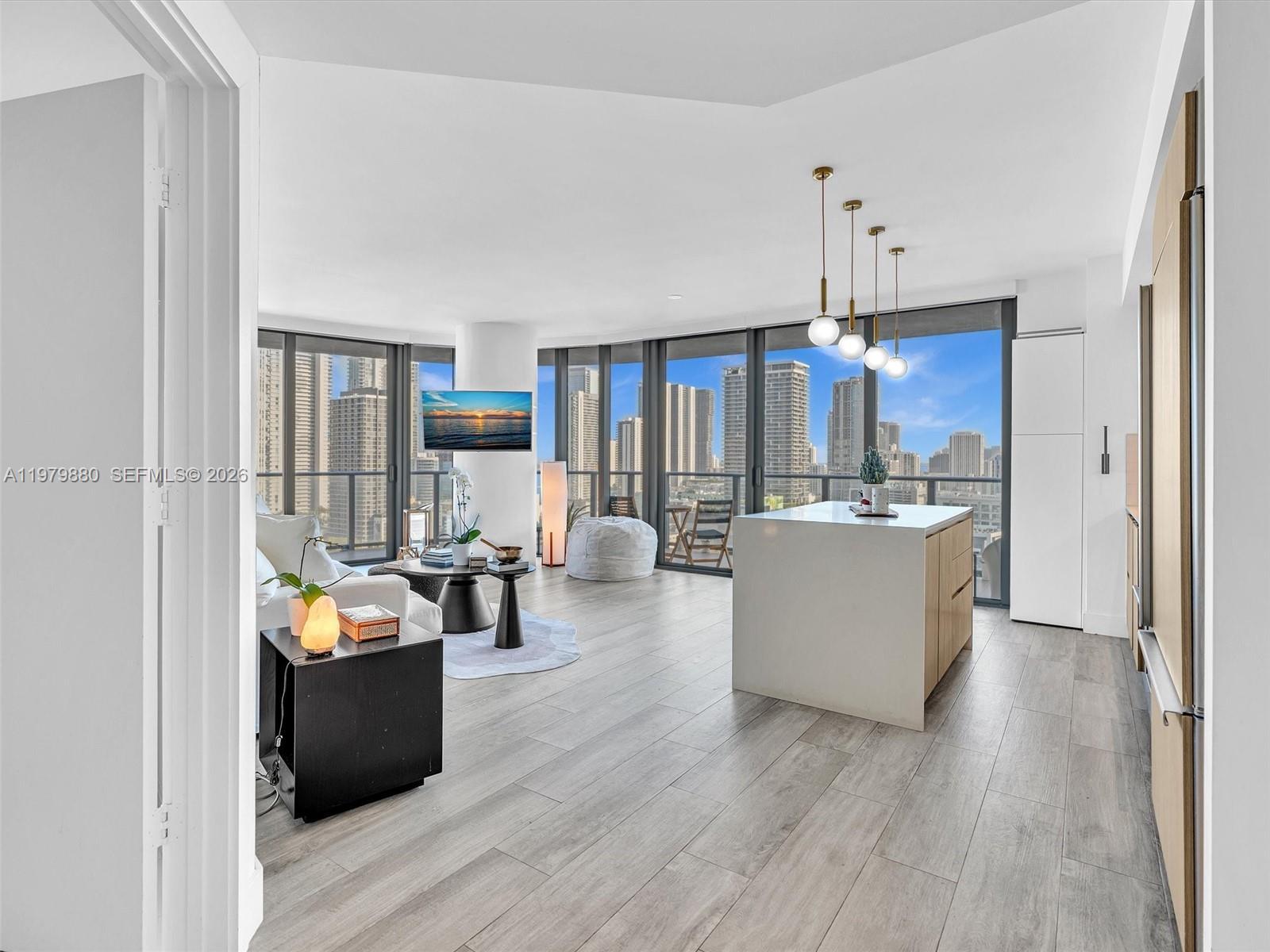 121 NE 34th St # 2104, Miami FL 33137 photo 4
