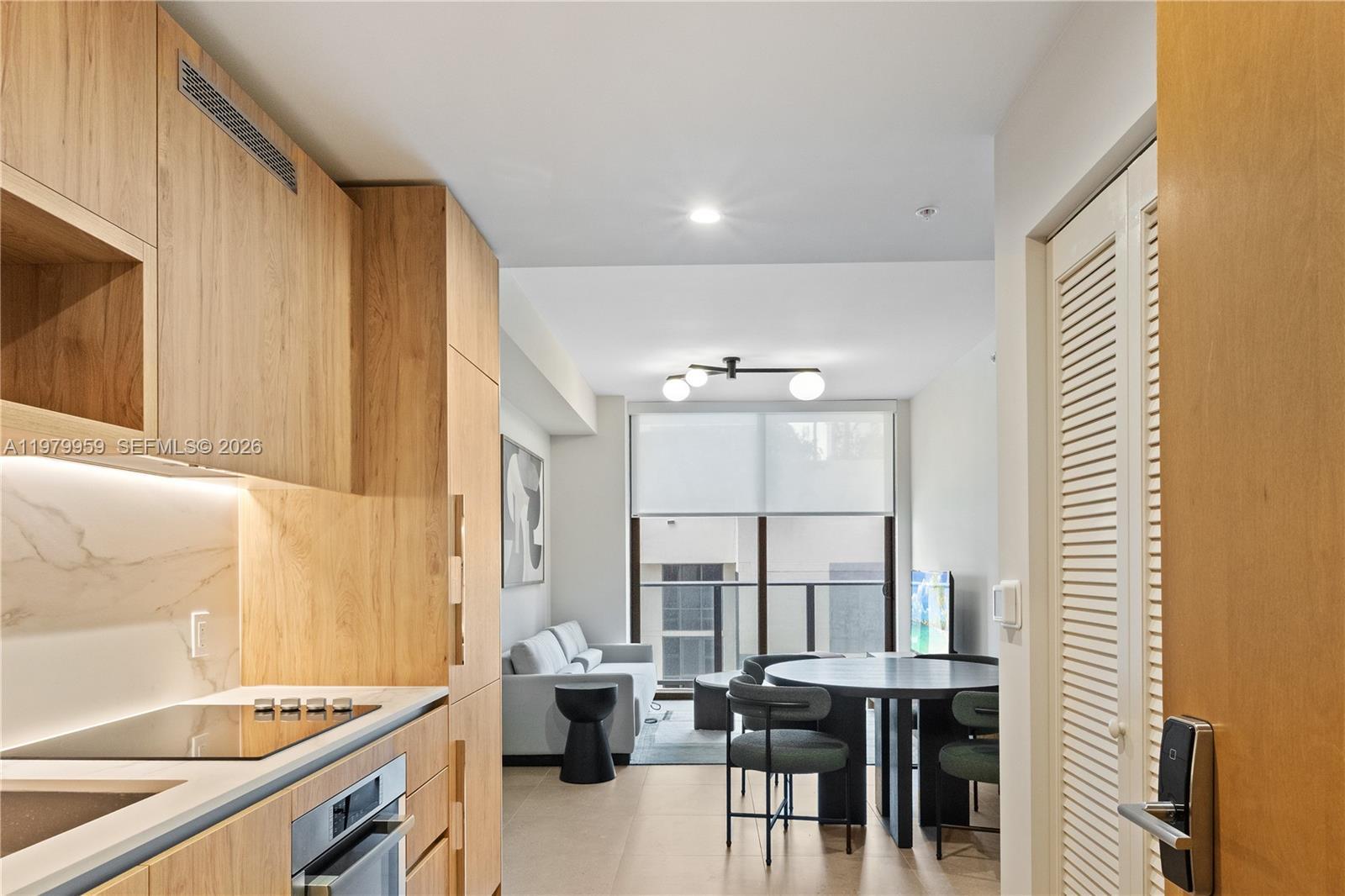 11 NE 6 ST # 910, Miami FL 33132 photo 5