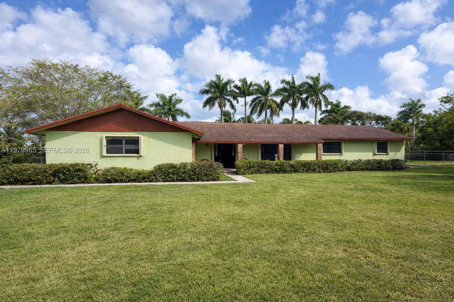 16981 SW 276th St, Homestead FL 33031