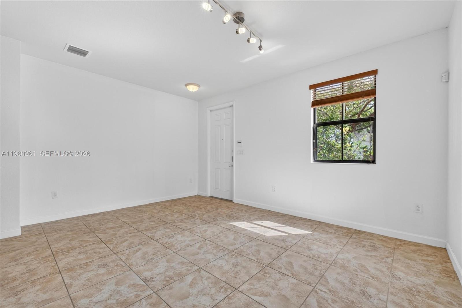 11561 SW 232nd Ln, Homestead FL 33032 photo 5
