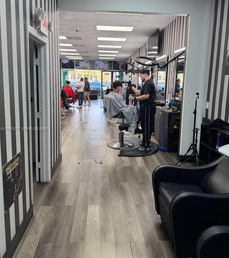 Listing – Barbería Kendall, Kendall FL 33186 photo 2