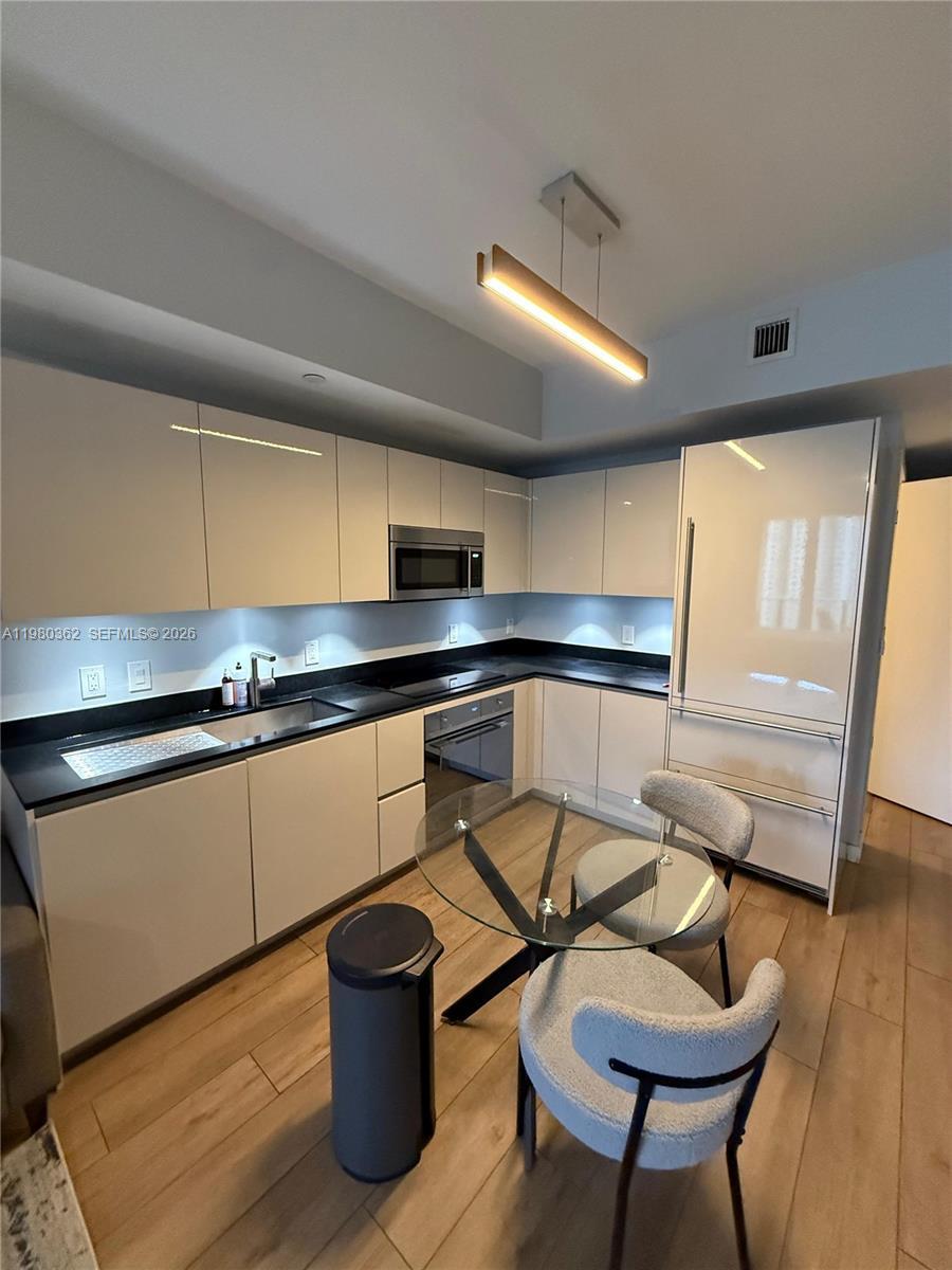 1010 Brickell Ave # 2310, Miami FL 33131 photo 4