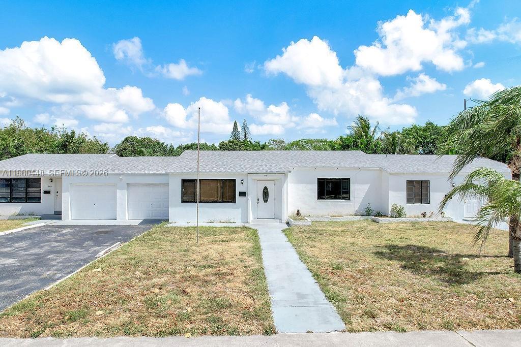 2417 Pierce St, Hollywood FL 33020