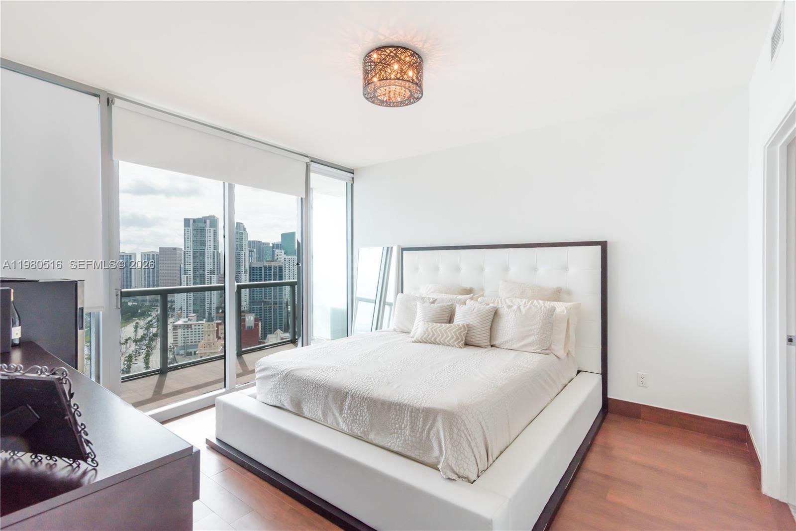 888 Biscayne Blvd # 3506, Miami FL 33132 photo 4