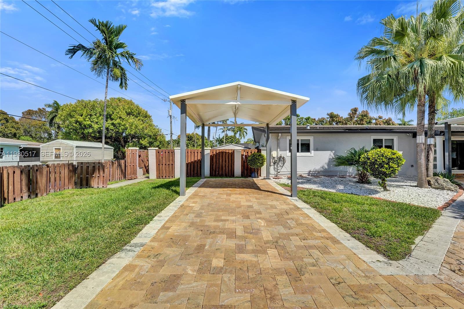 1015 S 14th Ave, Hollywood FL 33020 photo 5