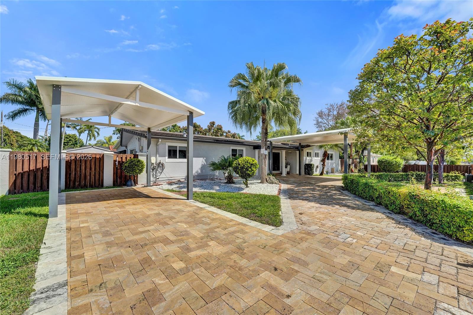 1015 S 14th Ave, Hollywood FL 33020 photo 4
