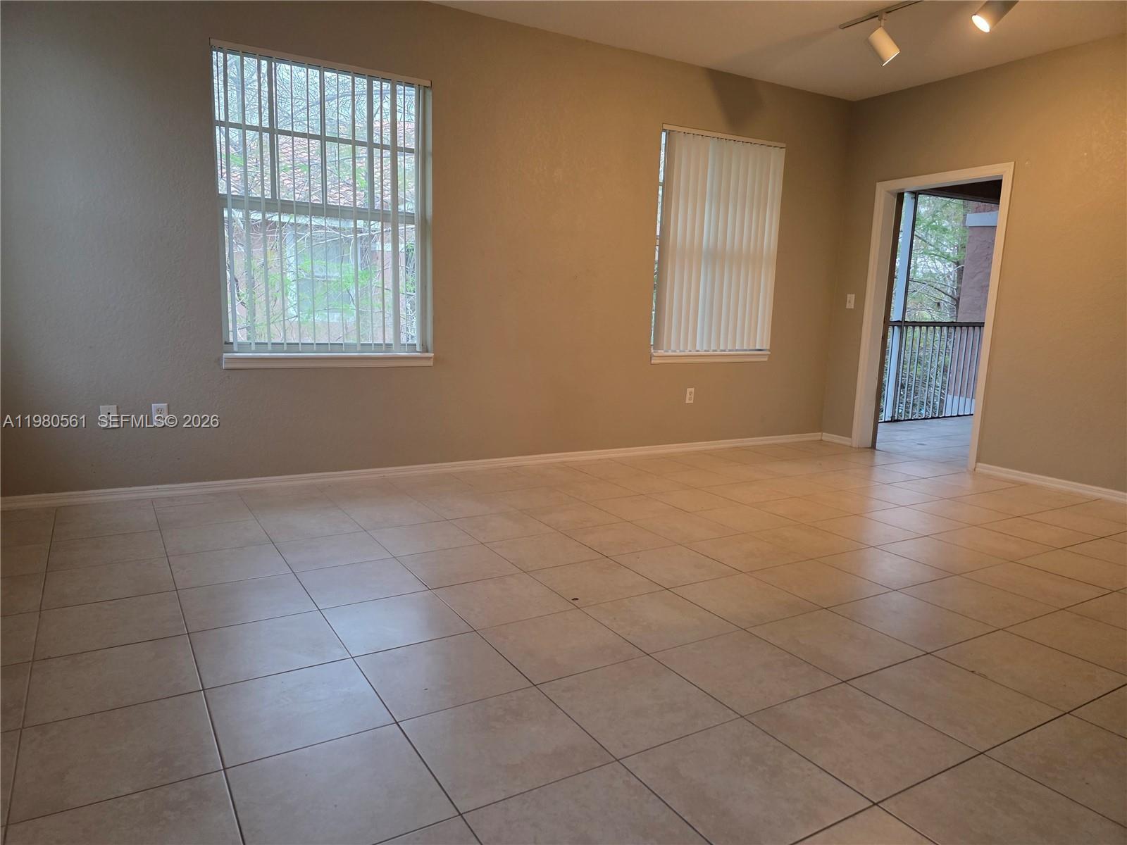 6660 W Sample Rd # 6660, Coral Springs FL 33067