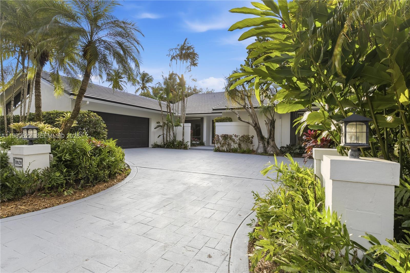 11028 SW 77th Ct Cir, Pinecrest FL 33156 photo 3