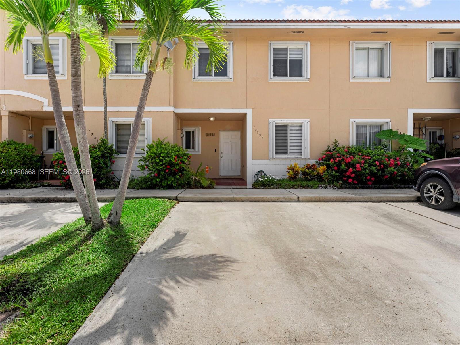 17337 SW 140th Ct, Miami FL 33177 photo 2