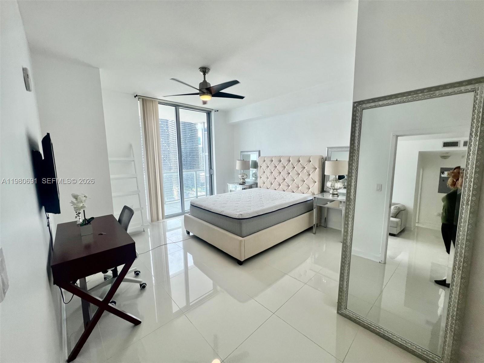 1111 SW 1st Ave # 3223, Miami FL 33130 photo 4