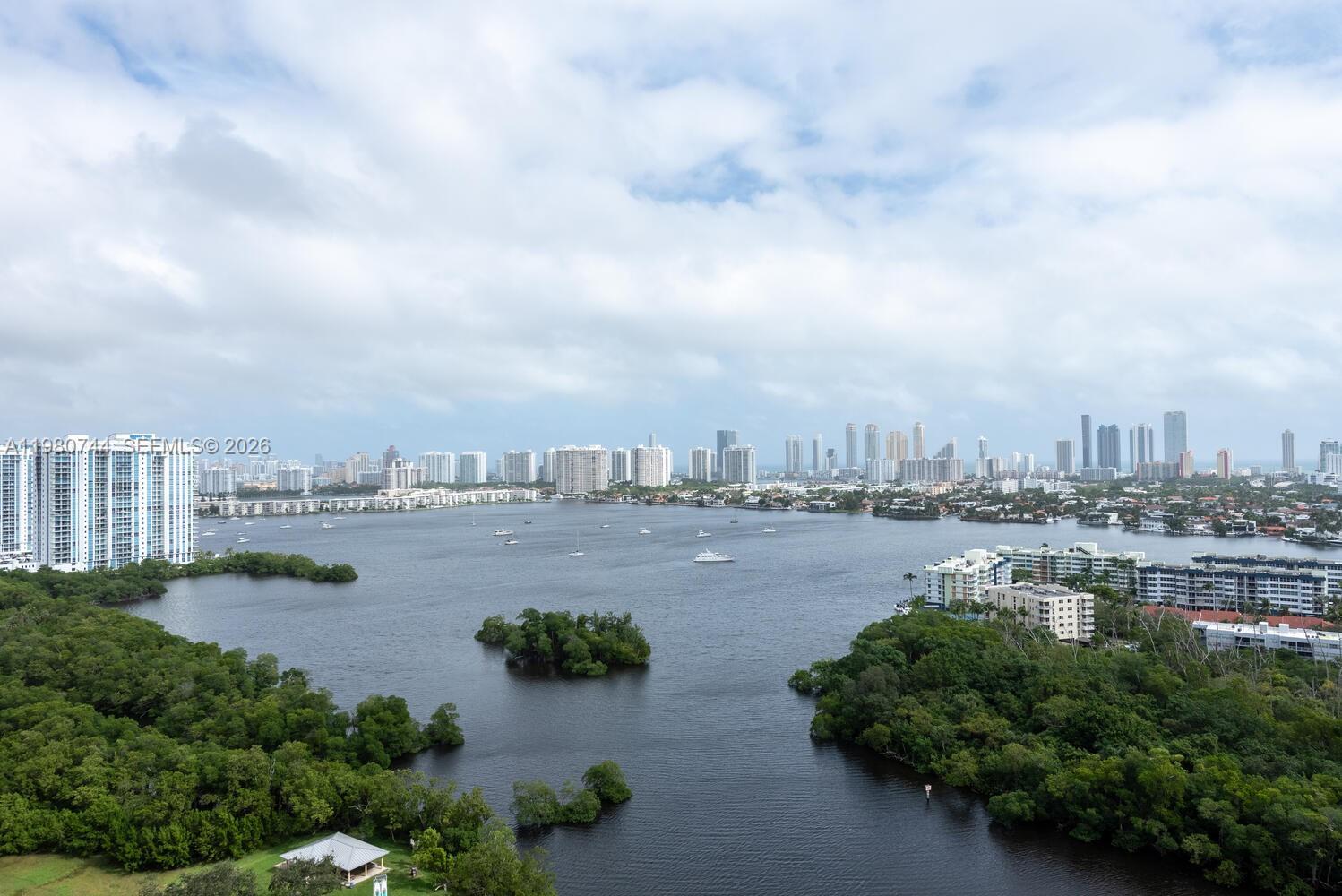 16385 Biscayne Blvd # 2304, North Miami Beach FL 33160 photo 2