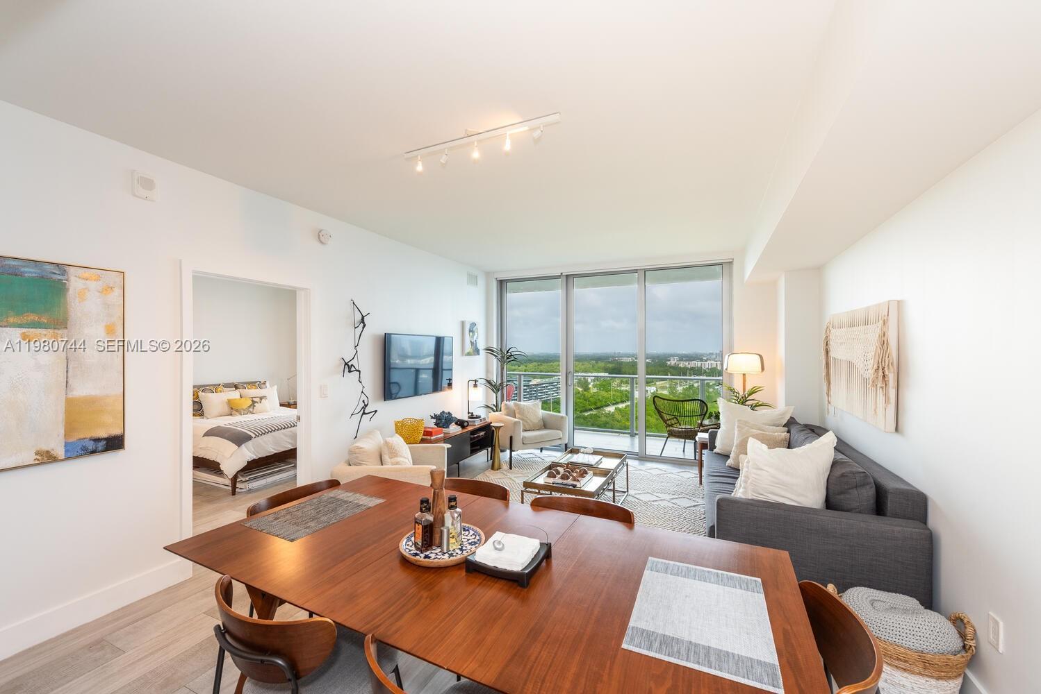 16385 Biscayne Blvd # 2304, North Miami Beach FL 33160 photo 5