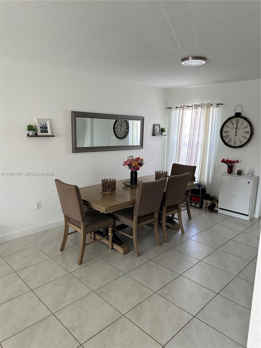 497 NE 4th St, Florida City FL 33034 photo 3