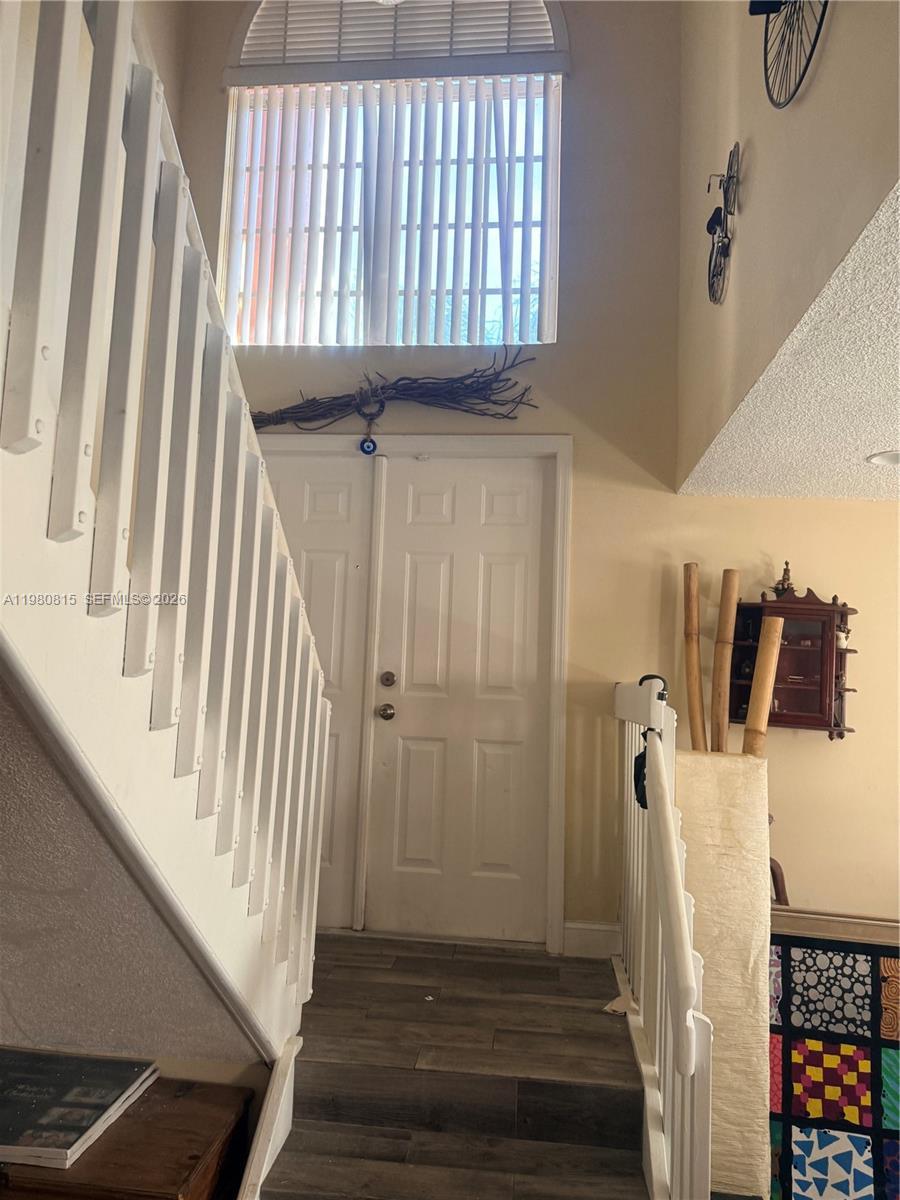 9721 SW 213th Ter, Cutler Bay FL 33189 photo 4