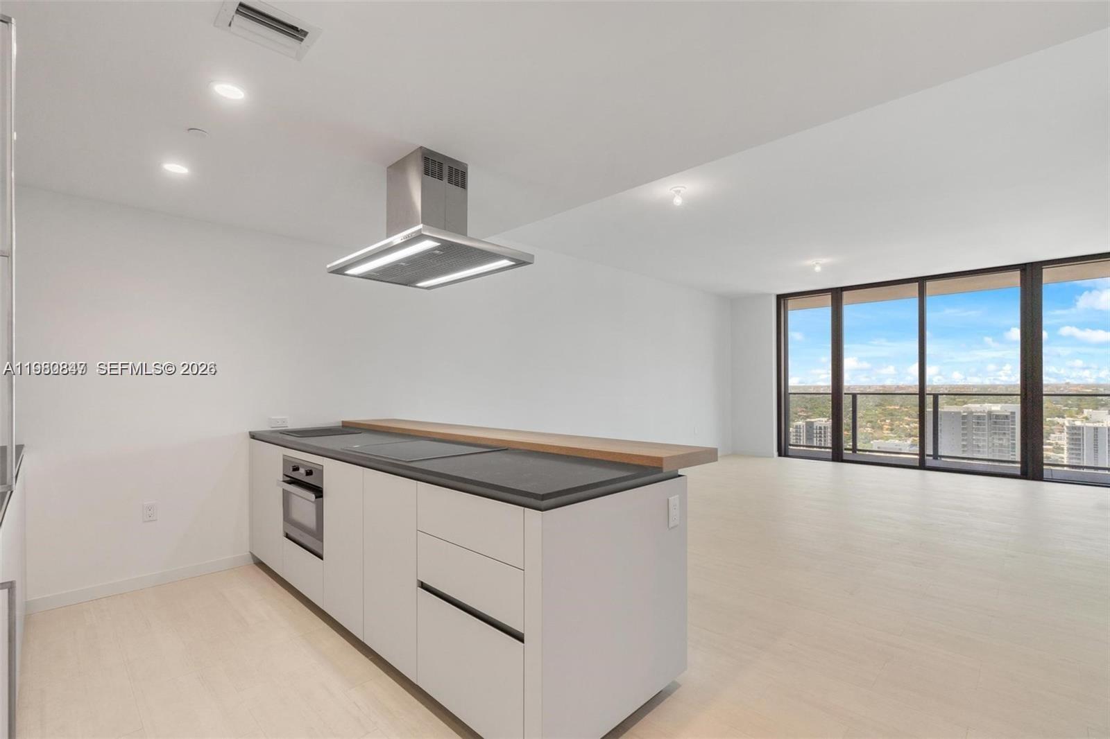 1000 Brickell Plz # 3310, Miami FL 33131 photo 2