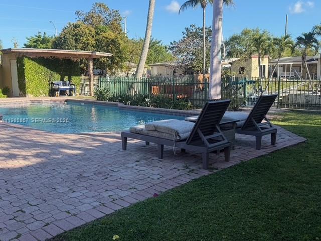 10720 SW 43rd Ln, Miami FL 33165 photo 4