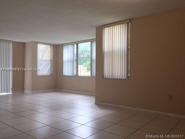 17890 W Dixie Hwy # 106, North Miami Beach FL 33160 photo 5