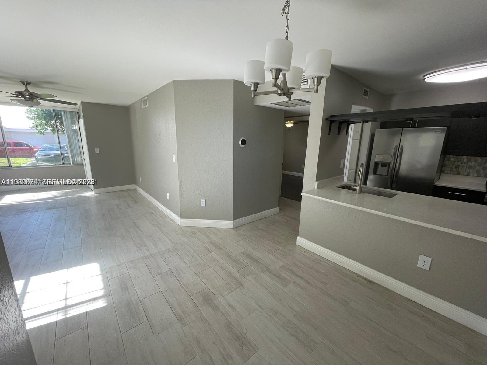 2811 N Oakland Forest Dr # 110, Oakland Park FL 33309 photo 5