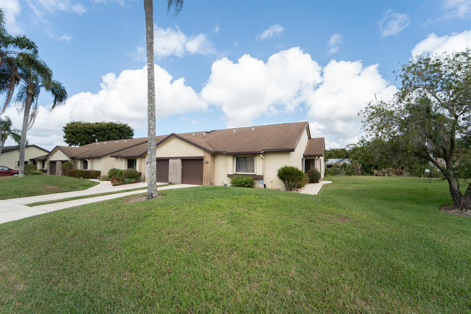 108 Village Walk Drive, Royal Palm Beach FL 33411 photo 2