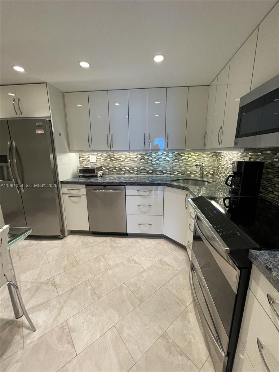 1410 S Ocean Dr # 402, Hollywood FL 33019 photo 3