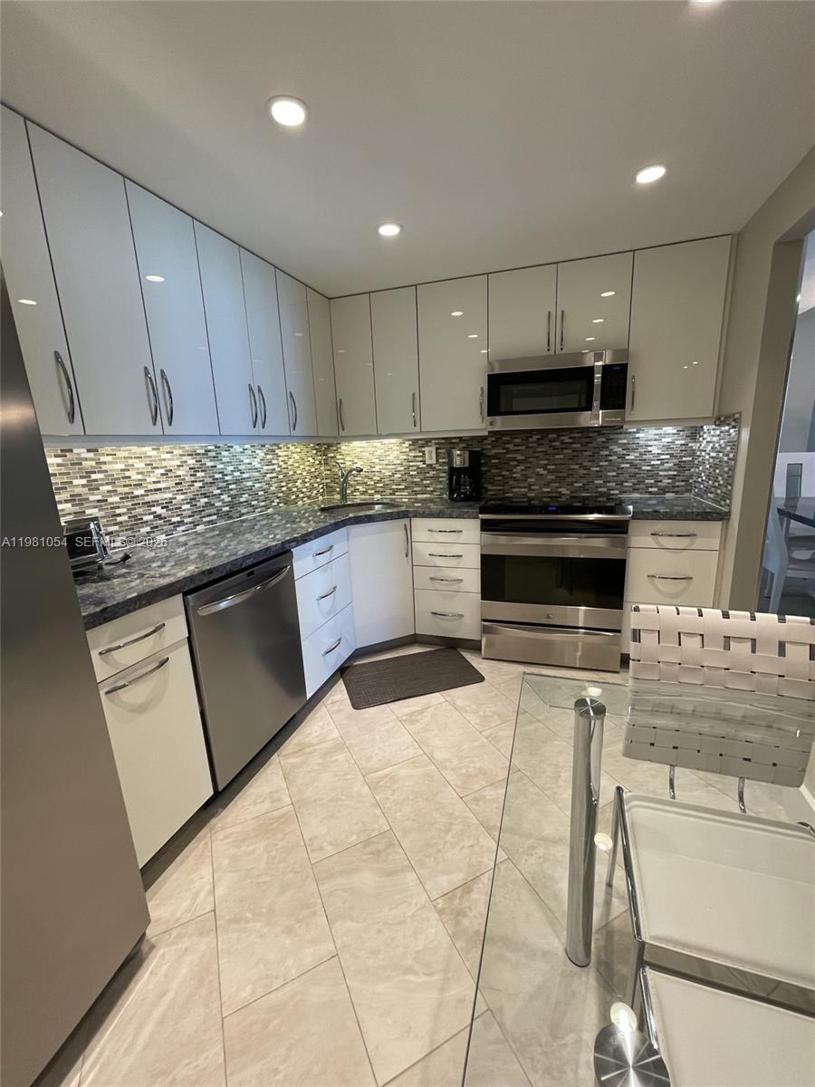 1410 S Ocean Dr # 402, Hollywood FL 33019 photo 5